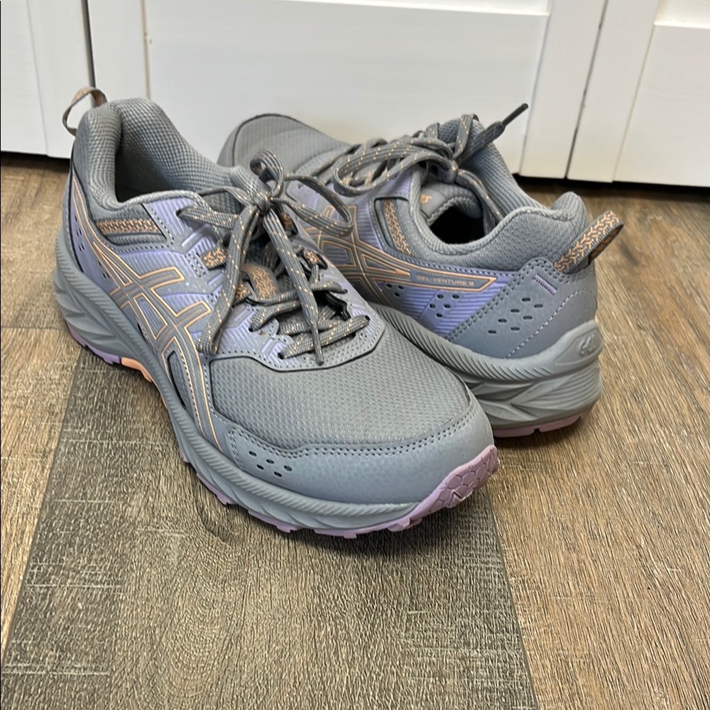 ASICS Women's Gray and Lavender Trail Running Shoes